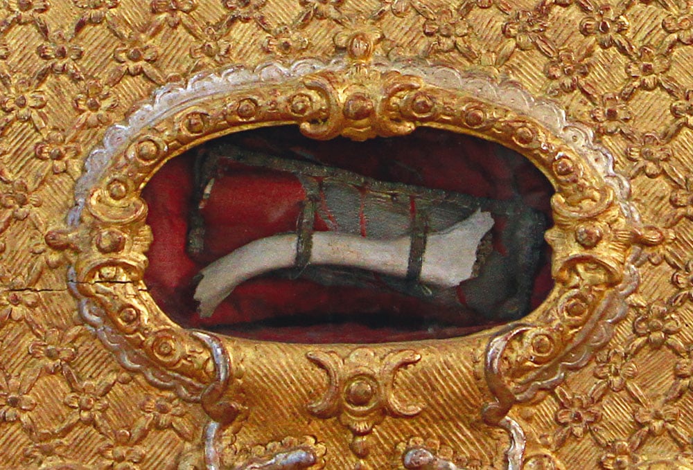 Détail du reliquaire de Saint Andeol - Eglise Saint-Acceul d'Ecouen